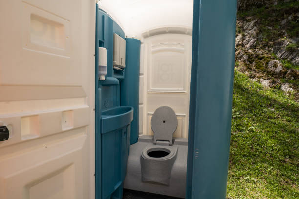 Best Best portable toilet rental  in Munising, MI