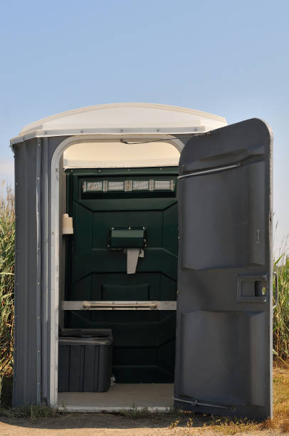 Best Portable toilet rental cost  in Munising, MI